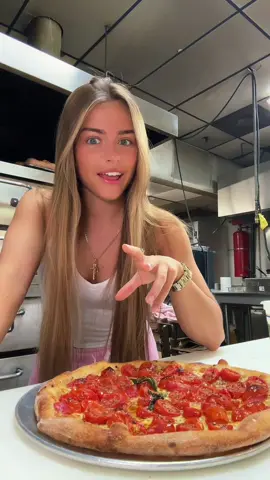 Buratta pizza #pizza #jersey #italianamerican #molinaris 