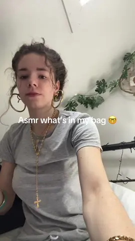 #foryou #foryoupage #whatsinmypurse #asmrsounds 