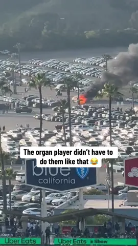 Dodger Stadium organ player knew the assignment 😂 #MLB #mlbfunny #dodgerstadium 