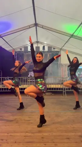A little recap 💃🏼 #dance #fyp #foryou #foryoupage #tanzeninleipzig #tiktokdance #foryoupageofficiall #tanzen #dancefactoryleipzig #tanzgruppe #tanzschule #dancechallenge #leipzig #commercial #show #dancing #tanzenmachtglücklich @Jette @Jaylu @Svenja @p o l l y @karoline @Mara @Marie-Claire @Dance❤️ @Lena 🎰 
