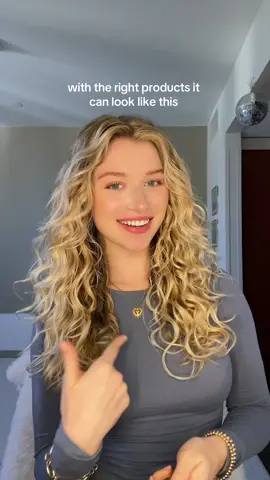 took me 19 years to discover this… #wavyhair #curlyroutine 