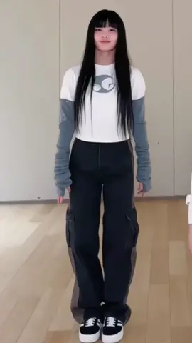 #IROHA ౨ 18s ৎ – As veses eu penso sobre a conta ter foco em fancams do ILLIT, quando eu estiver fora dos pedidos. #iroha #illit #foryou #fyp #fancam #hiroys 