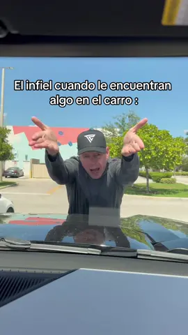 - Estuvo a nada de decir que el carro no era de el 😂😂