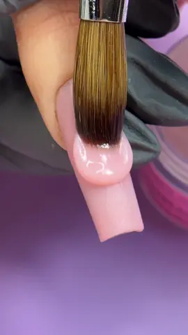 🇺🇸 Acrílico Cover Rose 🌹✨ ¿Quieres unas uñas naturales e impecables? ¡Nuestros Covers son el secreto! 🌹✨ Nuestros acrílicos se autonivelan para una cobertura total, con tonos que deslumbran y pigmentación incomparable. ¡Luce increíblemente bella de manera natural! 💅💖 #fyp #foryou #legacynails 