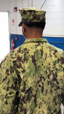 #military #cominghomesurprise  #fypシ゚viral  Surprised my grandma ⚓️💙