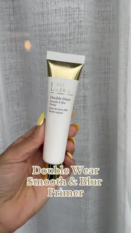 @Estée Lauder has my favorite primer for combo to oily skin.  FORMULA FACTS Oil-free Alcohol-free Dermatologist-tested Ophthalmologist-tested Won't cause breakouts, won't clog pores (non-acnegenic) #esteelauder #esteepartner #primer #makeup #makeuphacks #ttsacl #doublewear #doublewearprimer 