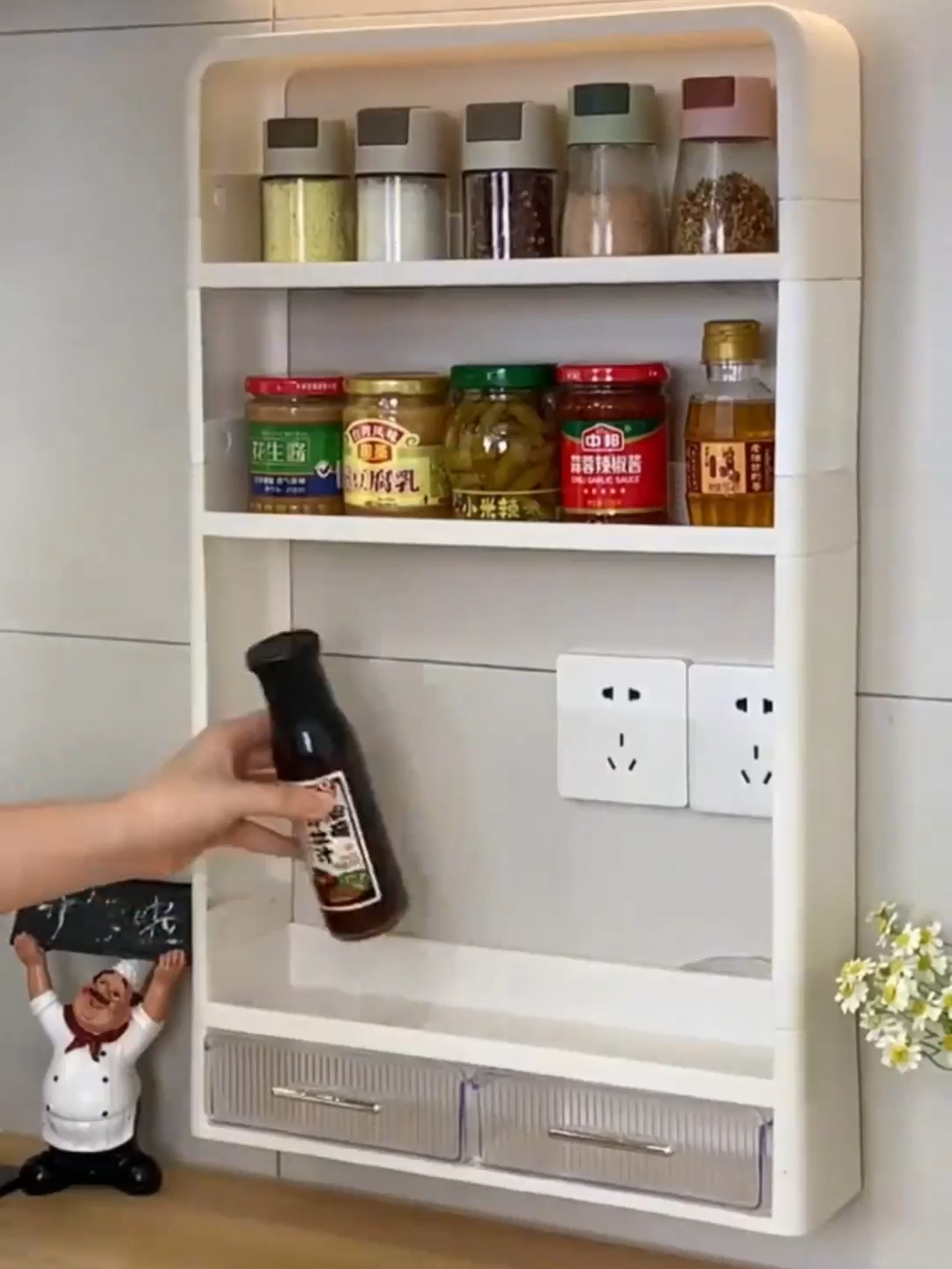 Kệ gia vị 4 tầng có ngăn kéo