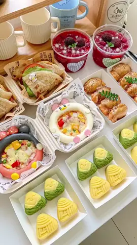 Afternoon tea🍱Mickey’s pizza + bayberry ice glutinous rice balls + folded hand cakes #cooking #satisfying #trending #fyp #foryoupage #eating #foryou 