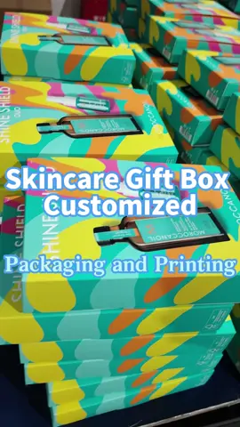 this is a skincare gift box that our factory is currently producing.Packaging box manufacturer.Customized skincare gift box.