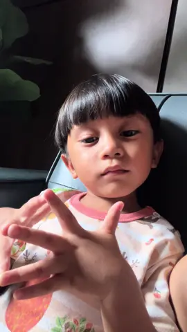 Iya bang bener banget Kalo nanti adek dan abang udah jadi pembalap mama makin deg deg an 🤣  @ruby_alby  #rubyfain #albyfain #safetyriding ✅