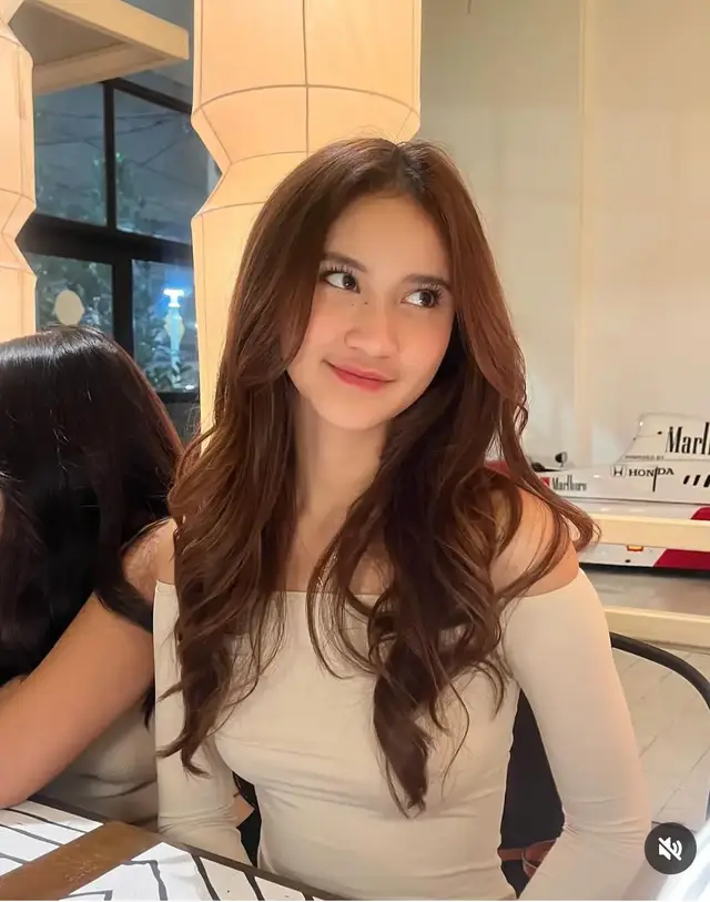 Cakep bangettt, mirip ibunya #cakep #cantik #herleyavaprincy #leya #anak  #ferymaryadi #fyp #rizwan #tiktok #trending #foryou #fypdonggggggg #bollywoodsong  #masyaallahtabarakkallah 