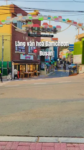 Gamcheon Culture Village - ngôi làng sắc màu nổi tiếng ở Busan 🎨 #vinagroup #vinagrouptravel #tourcaocap #fypシ #foryou #trending #tourhanquoc #busan #korea #xuhuong #tiktok #dulich #gamcheonculturevillage 