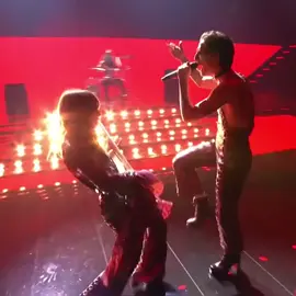 𝐈 𝐣𝐮𝐬𝐭 𝐰𝐚𝐧𝐭 𝐭𝐨 𝐠𝐨 𝐛𝐚𝐜𝐤 𝐢𝐧 𝟐𝟎𝟐𝟏  #Måneskin #Maneskin #Evrovision2021 #zittiebuoni #Song #Concert #2021 #Italy #Final #Music #fyp #foryou #foryoupage #tiktok #rocknrollneverdies #style #red 