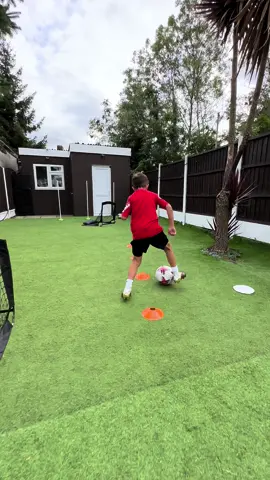 TOP LEVEL 😱🔥 FOOTBALL TRAINING #Soccer #football #fussball #soccertiktok #foryoupage 