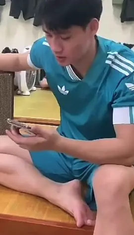 Hát gì mà to thế ảnh hát mà t thấy mỏi miệng ghê🤣#trending #xuhuong 