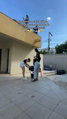 criatividade pra VENCER KKKKKK 🗣️😂🙏🏻💦 #casaabandonada #reformadecasa #fyp #jullymolinna 