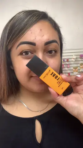 A Base Líquida 13 em 1 + Cobertura Love Max Love oferece múltiplos benefícios, cobertura completa, hidratação, controle de oleosidade, proteção solar, efeito duradouro, nutrição e proteção da pele.  