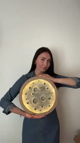 DIY Moon lamp 🌔 Made of cardboard and concrete 👌🏻 #DIY#moonlamp#diytutorial#homedecor#homedecorideas#diyhomedecor 