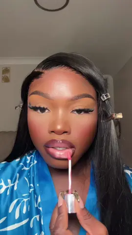 Definitely my favourite part of getting ready 💋💋 #lipcombotutorial #makeupforblackwomen #ukblackgirlmakeup 