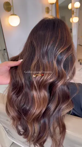 Golden caramel tones 🤎#haireducation #fyp #dimensionalhair #njbalayagespecialist #njhair #nycbalayage #balayageartist #redkenshadeseq #balayage #balayage #brunette #brunettebalayage 