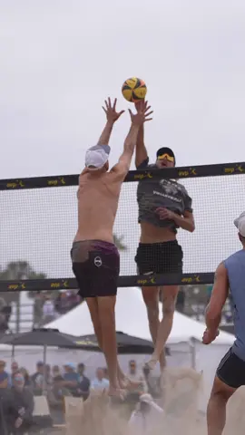 DID HE JUST GO OVER PHIL? #beachvolleyball #volleyball #fyp