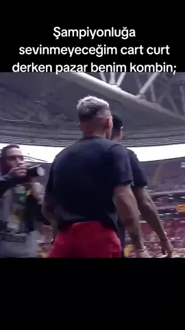 Beraberliğe bile evi yıkarız mesela🤣#galatasaray #şampiyonluk #şampiyon #pazar #kombin #icardi #edit #keşfet #kesfetteyiz #keşfetedüş #tut #tutartık #beniöneçıkart #global #viral #fyp #fypシ 
