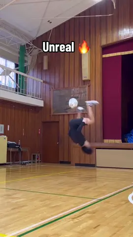 Wow 😯 (via senafreestyle/IG) #Soccer #futbol #trick #juggle #skill 