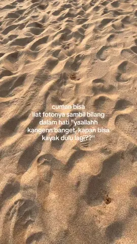 kerinduan yang abadi dan tidak pernah sampai ke pemiliknya adalah rindu kepada seseorang yang sudah tenang disyurga. #alfatihah#sadvibes🥀🖤