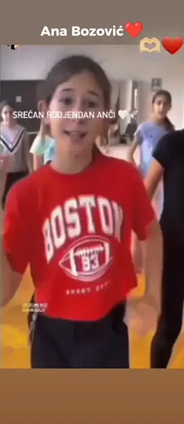 Ana bailando con sus amigas #paratiiiiiiiiiiiiiiiiiiiiiiiiiiiiiii #viral #fypシ #parati #belgradeserbia #serbiaschoolincident #enpazdescansen🕊️ #AnaBozovic #comenten #baile #viral 