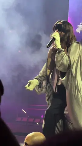 Kings & Queens ❤️‍🩹 #jaredleto #shannonleto #30stm #30secondstomars #echelon #fyp #kingsandqueens @jaredleto @Thirty Seconds to Mars 