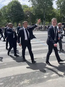 Meeting @Emmanuel Macron … #presidentdelarepublique #emmanuelmacron #republiquefrancaise 