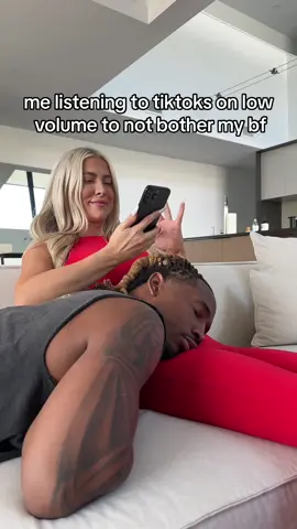 Why does it have to be sooo loud! @Alyssa Hyde @Charles Davis #fyp #charlesandalyssa #charlesandalyssaforever #couples #couplegoals #funny #loveyou 