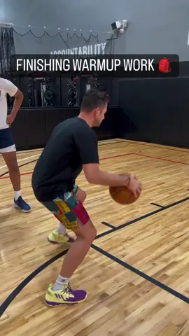 Finishing Warmup Segment, tag a teammate 👀👇 Part of our #HoopStudy Elite Finishing Academy are our daily vitamins. These 5 essential finishes are key additions to any hoopers bag. #basketballtraining #ballislife #hoops #basketballneverstops #NBA #UNC