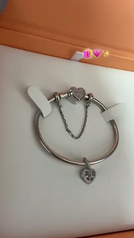 completamente apaixonada. 😍#pulseira #vivara #fyp #umboxing 