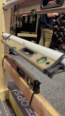 Would You Use This Innovative Level? #leveling #innovations #toolsofthetrade #tradeshow #construction