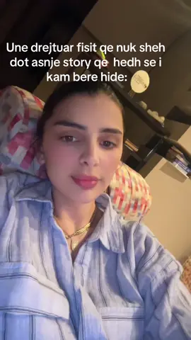 Po ju kujt i keni ber hide?😂