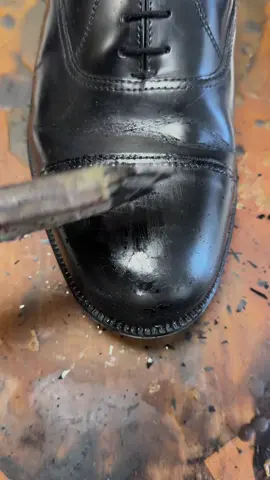 If you use Leather Luster then look away now 🤣🤣🤣😉 #shine #mirrorshine #army #asmr 