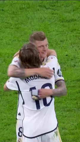 One last goodbye, @Toni Kroos. 👏🥹 #LALIGAEASPORTS #DeportesEnTikTok #LALIGAHighlights #tikTokFootballAcademy 