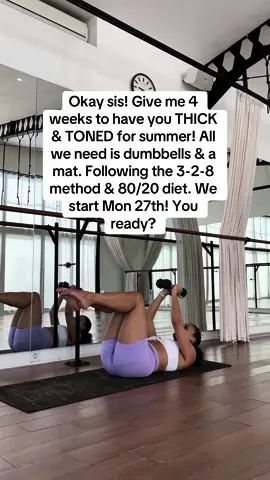 Comment ‘toned’ for a FREE week on me to get you started! Whos ready? #workoutchallenge #workoutroutine #workouts #womenshealth 