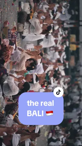 This is the real Bali 🇮🇩 🙏🏽 #bali #indonesia #culture #cinematic #beautifuldestinations #videography 