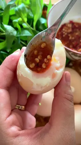 Trứng hồng đào luộc mời mọi người nhen 😍❤️#fyp #food #xuhuong #viraltiktok #homnayangi #leontiktok #tiktokfood #ancungtiktok #trunghongdaoluoc #matbuthichnauan 