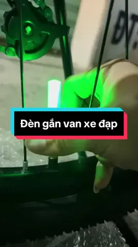 Đèn gắn van xe đạp 5 màu cháy cháy hót hót anh em cô bác ơi 🔥🔥🔥 #xedapplus #đèn #fix #xedap 