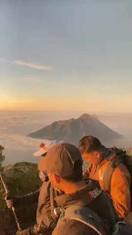 #merbabuviaselo #merbabu #merbabumountain 