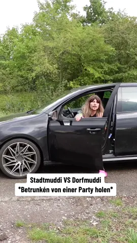 OmG✨Markiere Freunde die es kennen😂Wie würde deine reagieren?🙈#funny #comedy #lustig #dorfkind #stadt #dorfvsstadt #mom #drunk #party #böhmischertraum #fürdich 