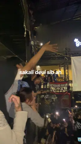 nonton bareng #nobar #persibbandung #vikingbekasi #vikingcikarangraya #3point #empirecikarang #fyp #fypシ゚viral #xyzbca 