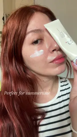 Trying the viral @Beauty of Joseon  🤍🫧✨ #beautyofjoseon #beautyofjoseonsunscreen #kbeauty #sunscreen #skincare #korean #aesthetic 