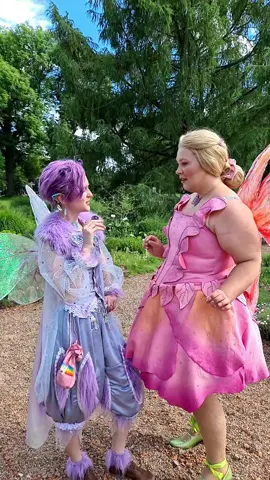 Elina trying to convince Bibble to join her on a new adventure.  elina @Franzi  #fairytopia #bibble #elina 