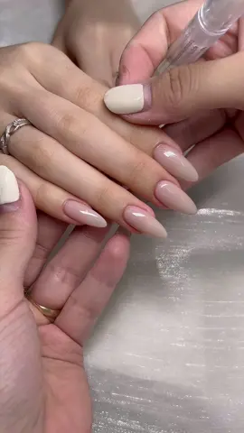 Màu thạch nude siêu xinh, nàng nào cũng nên thử 1 lần.  #nails #maunail #xuhuong #tiktok #naildesigns #nailart #nail #nailsartvideos #decembernailroom 