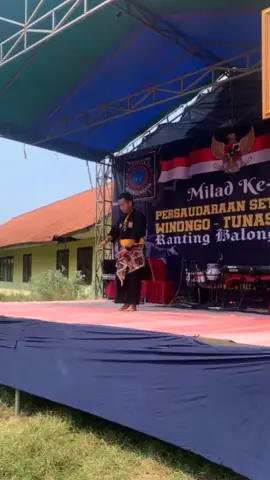 Batu permata akan berkilau Jika dipoles dengan gesekan dan manusia akan sempurna dengan aneka cobaan hidup👌 #rudiwilliam1903 #fypシ゚viral #fyp #putuneeyangsuro #stkbalongbendo #stksidoarjo #pshwpusatmadiun #pshwindonesia #esteka1903 #sidoarjotiktok #estekafighter 