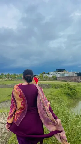ঝড় আসার আগের আবহাওয়া বেশি সুন্দর হয়☁️🌨️🌪️🌫️#payalkundu #khulna #foryou #tiktokbangladesh🇧🇩 #viralvideo 